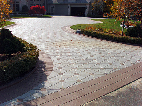 Bloomfield Hills Michigan Paver Driveway