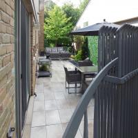 DomenicoBrick_courtyard_enduracolorW4